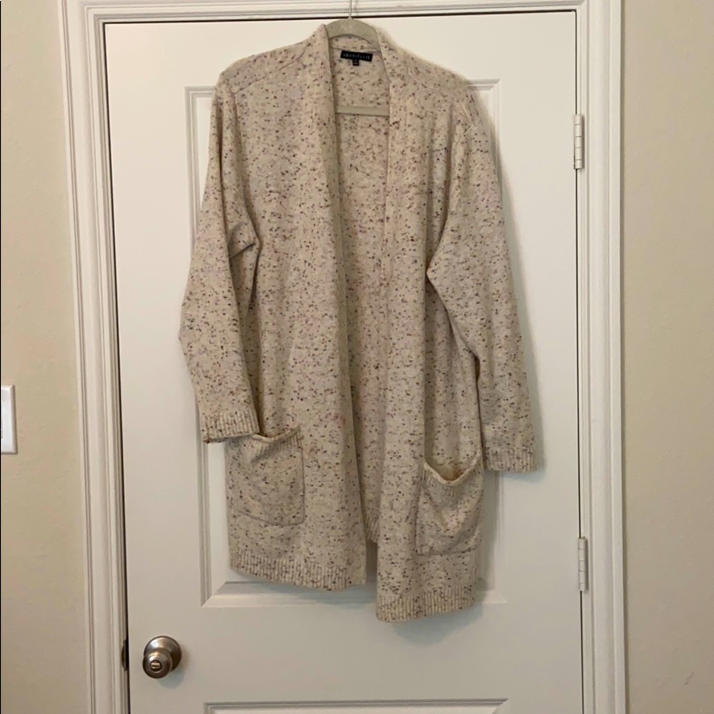 Great Sweater. Never worn.